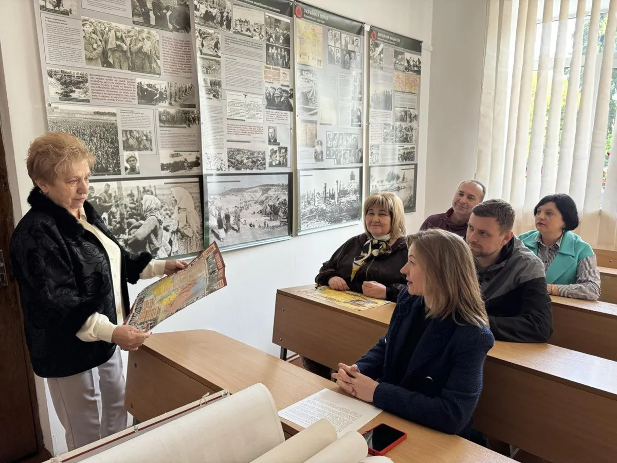 Робоче засідання викладачів суспільно-гуманітарного циклу, присвячене діяльності Музею жертв тоталітарних режимів