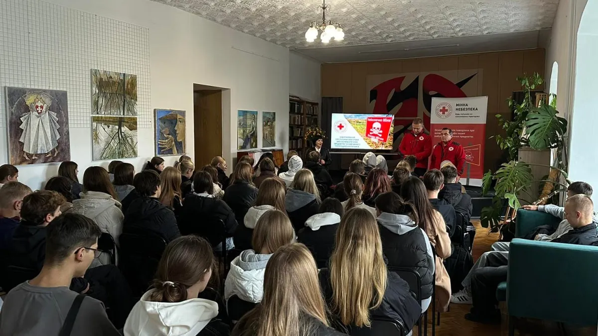 Інформаційна сесія «Інформування про ризики небезпеки вибухонебезпечних предметів та навчання з попередження ризиків»