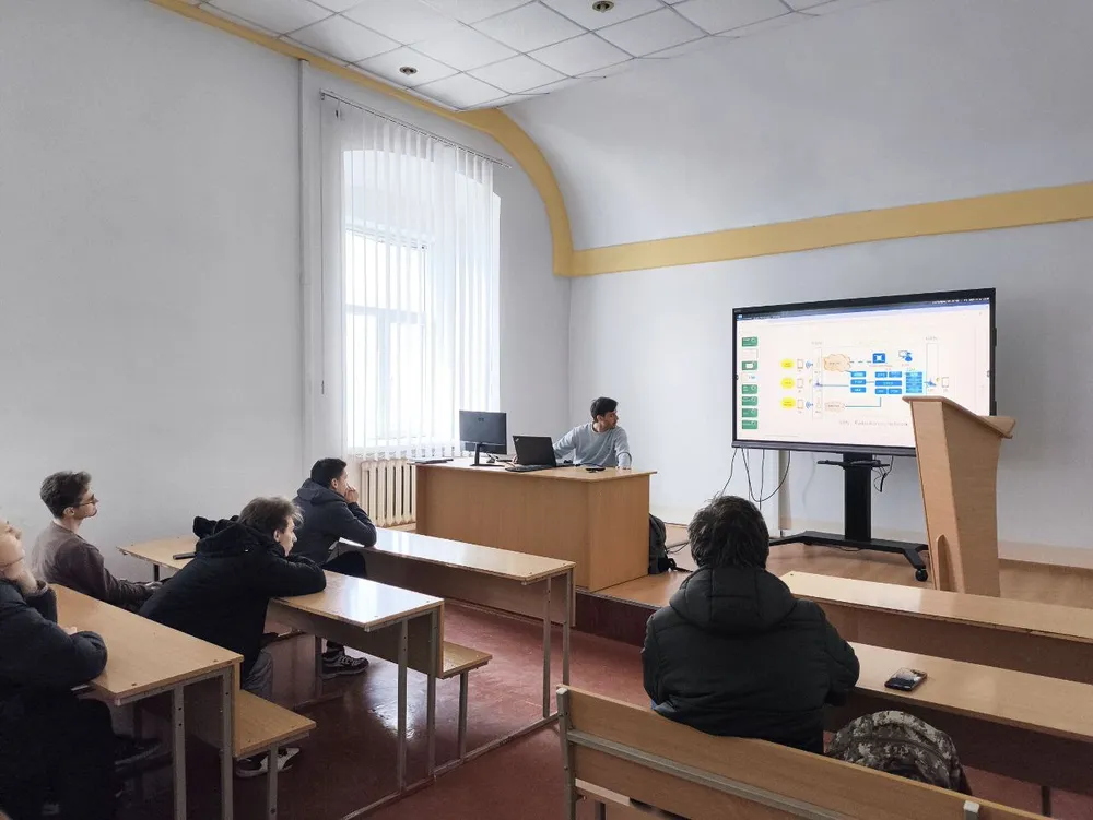 Здобувачі освіти дізналися, як влаштована глобальна децентралізована мережа зсередини