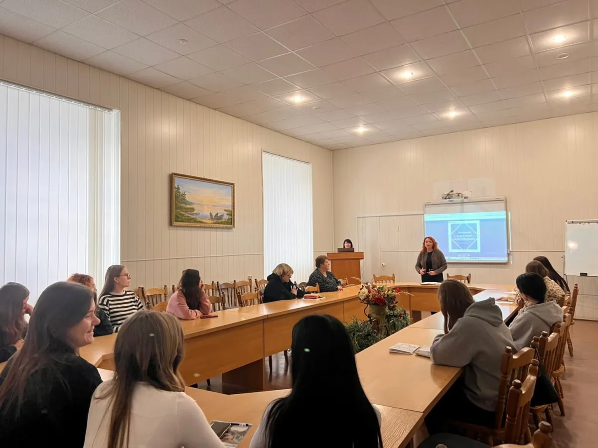 Професійний діалог зі стейкхолдером «Інтелект–центр» засновником та провідним бухгалтером Пархомей Оленою на тему «Облікова політика заробітної плати в сучасних ринкових умовах»