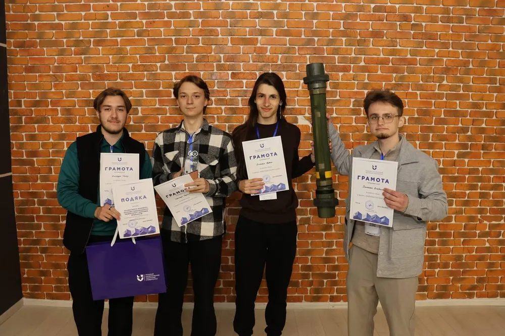 Перемога на CyberHackathon-2026: здобувачі освіти ВоФК НУХТ здобули перше місце серед коледжів!